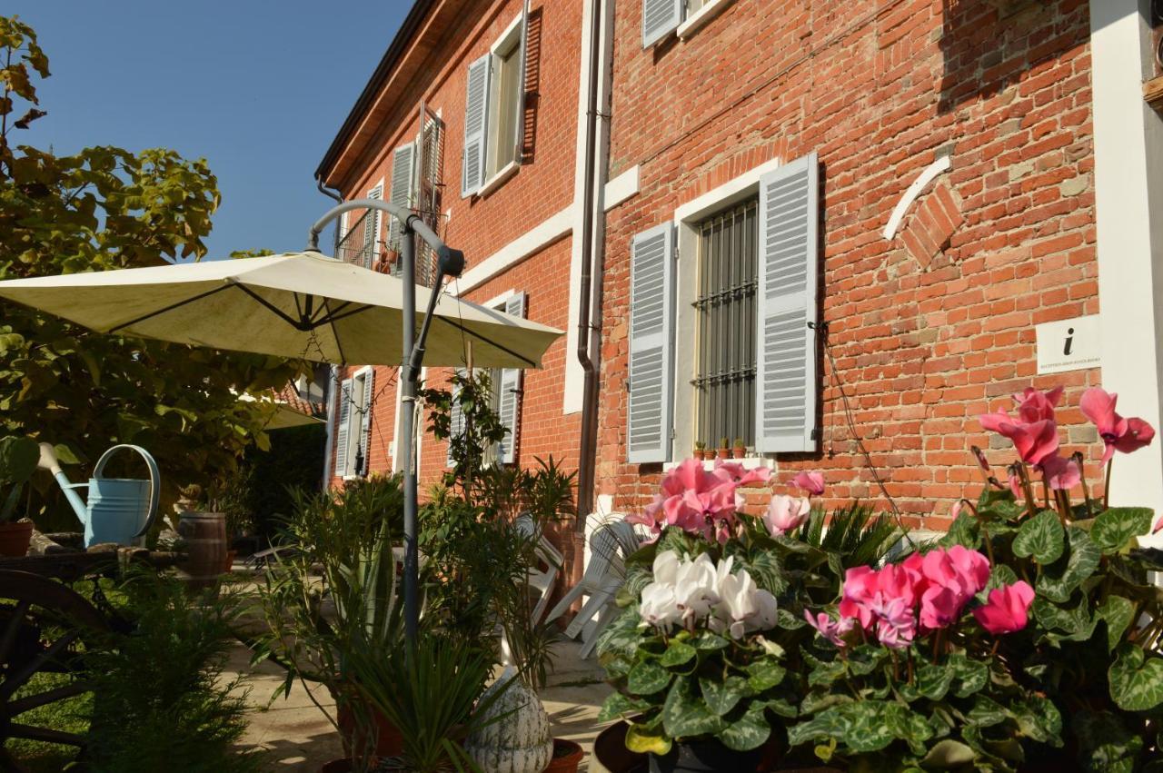 Bed & Tours Dimora Di Campagna Bed and Breakfast Castelnuovo Belbo Buitenkant foto